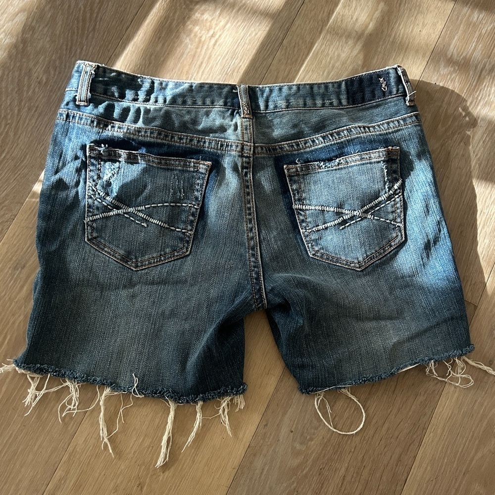 Aeropostale denim low rise cut-off shorts - Picture 8 of 8